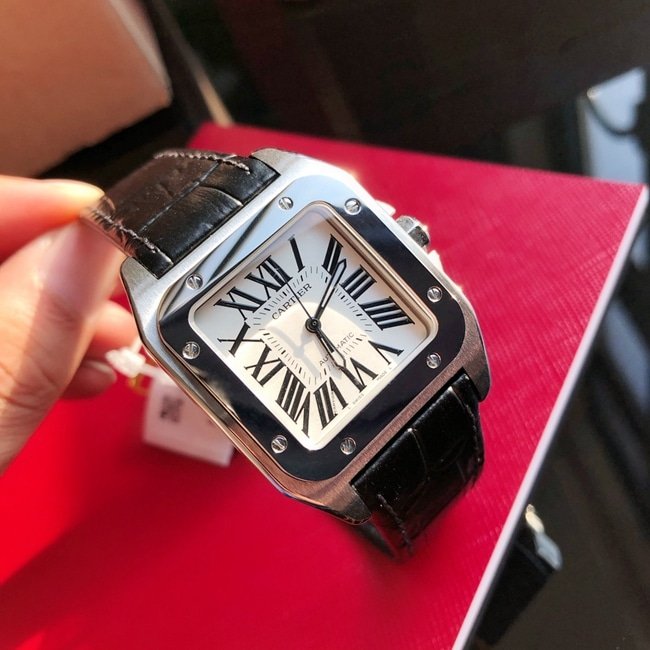top-tier replica watch Cartier men's white dial black belt automatic movementleather strap watch front view