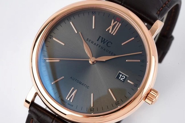 ZF Factorytop-tier replica watch IWC black dial brown belt Portofino series leather strap automatic movement watch front view