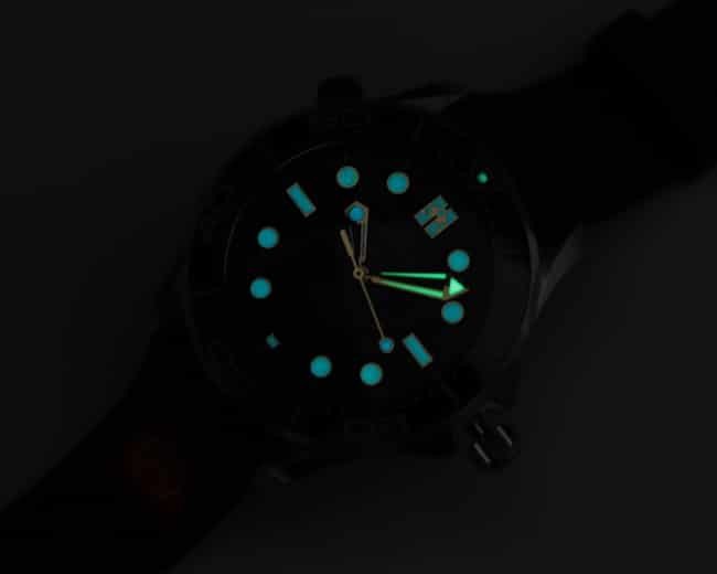 OR factory top-tier replica watch Omegablack dialrubber strapSeamaster series 42mm watch lume picture