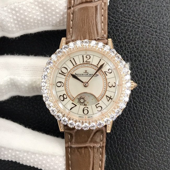 Montre à ceinture mécanique pour femme, série Rendez-Vous, plaque blanche, bracelet marron, avec de merveilleux détails et cadran en nacre, GF Jaeger-LeCoultre — detailed review and buying guide | Watch Replica Expert