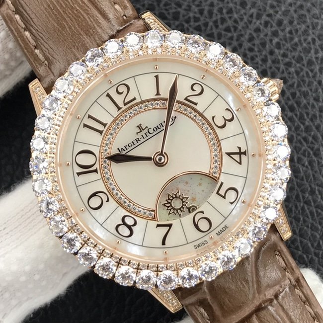 GF Factorytop-tier replica watch Jaeger-LeCoultre women's white dial brown belt dating series mechanical leather strap watch front view