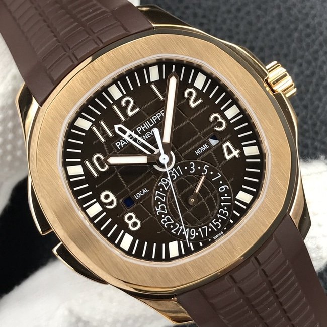 ZF Factorytop-tier replica watch Patek Philippe men's brown plate and brown belt Aquanaut series watch front view