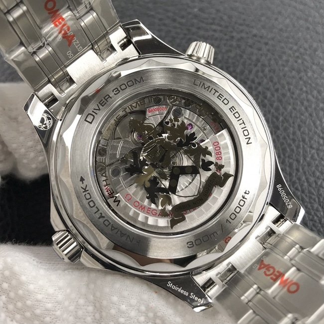 OR factory top-tier replicaOmega42mmSeamaster300m steel bracelet mechanical watch movement picture