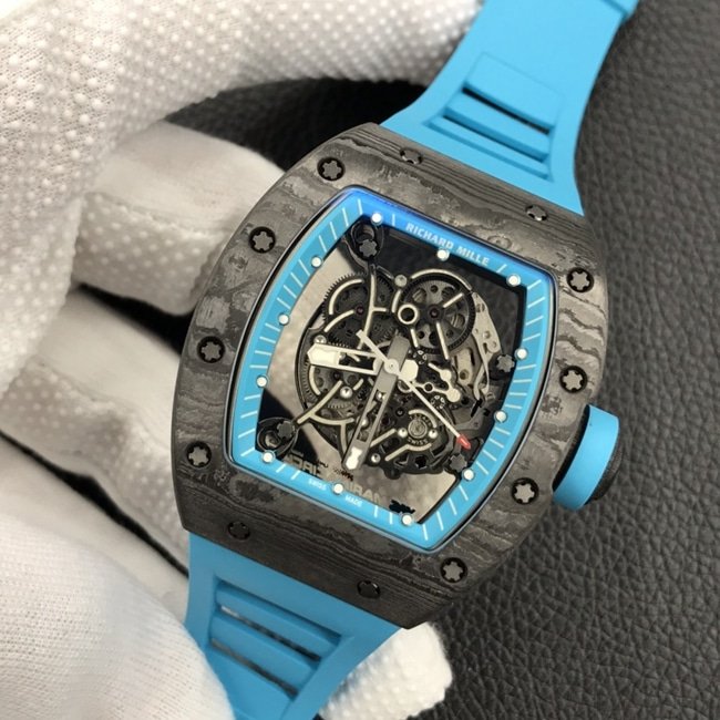 ZF Factory Richard Mille RM055 Carbon Fiber Global Limited Edition Herrenuhr mit schwarzem Zifferblatt und blauem Kautschukarmband — detailed review and buying guide | Watch Replica Expert