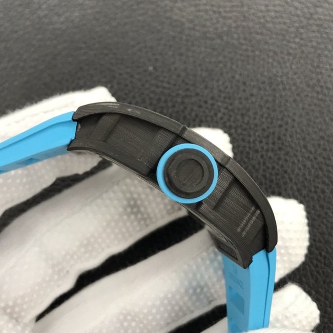 ZF Factorytop-tier replica watch Richard Mille global limited edition men's black dial blue rubber strap mechanical watch side view