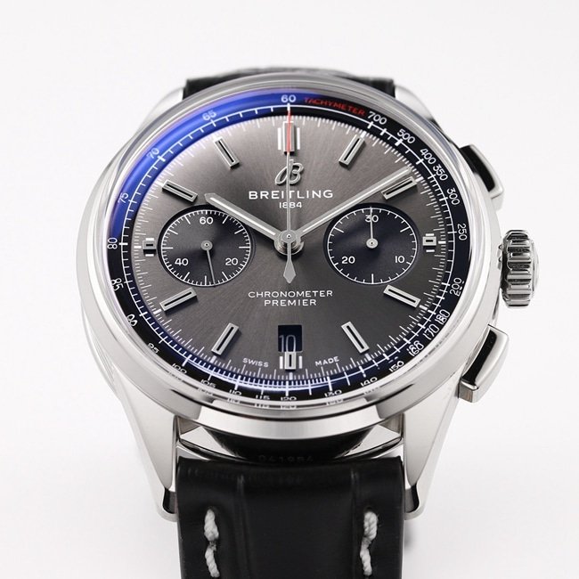 GF FactoryBreitlingtop-tier replica watch v2 upgraded version automatic movement men's black dial black leather strap watch front view