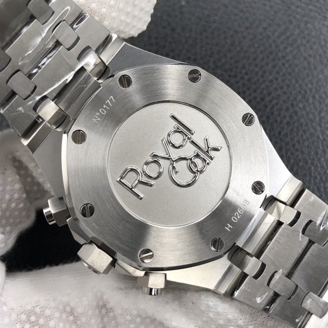 BF factory new top-tier replica watch Audemars PiguetRoyal Oak series 26331OR men's blue dialsteel braceletchronograph watch back cover picture