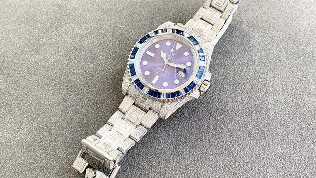 top-tier replica watch Rolex men's blue dialsteel braceletSubmariner type series fully automatic movement watch front view