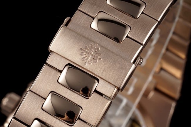 Patek Philippetop-tier replica watch multi-function chronograph men's black dialsteel braceletNautilus series watch clasp picture