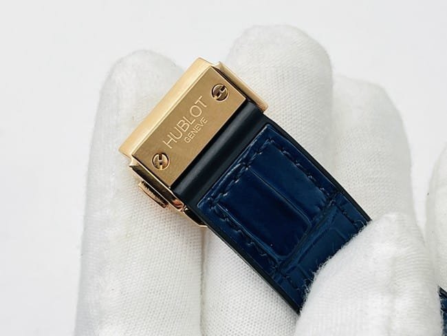 top-tier replica watch Hublot watch automatic movement men's blue dial blue belt Big Bang Sang Bleu series leather strap watch clasp picture