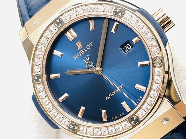 top-tier replica watch Hublot watch automatic movement men's blue dial blue belt Big Bang Sang Bleu series leather strap watch front view