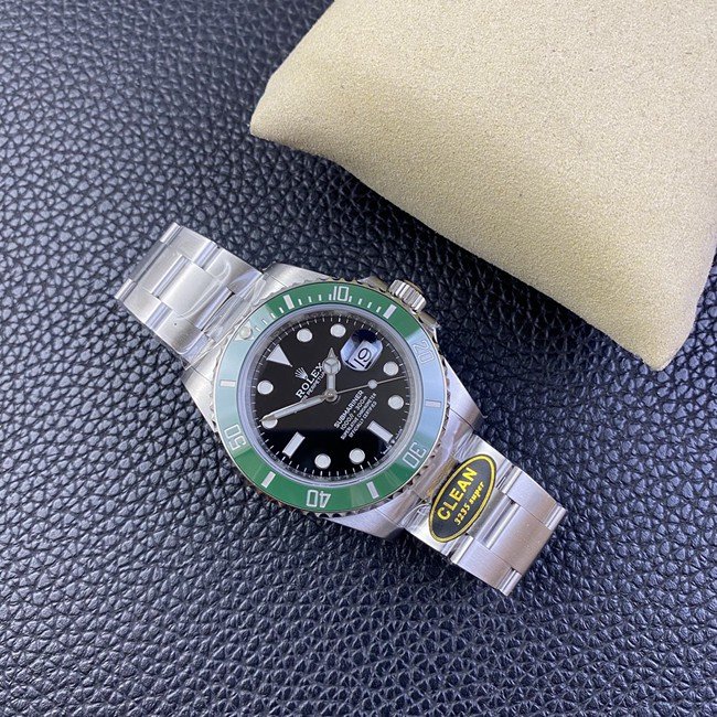 Clean Factorytop-tier replica watch Rolex men's black dialsteel braceletBlack Submariner41mm automatic movement watch front view