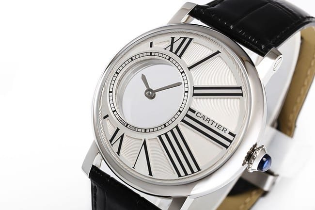 top-tier replica watch Cartier men's white dial black belt fully automatic movementleather strap watch front view