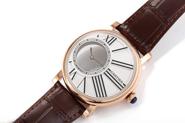 top-tier replica watch Cartier men's white dial brown belt fully automatic movementleather strap watch front view