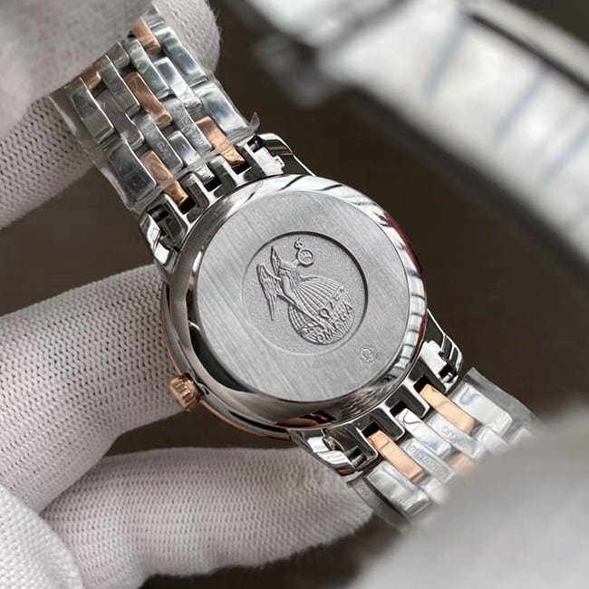 top-tier replica watch Omega women's white dial gold belt butterfly series watch back cover picture