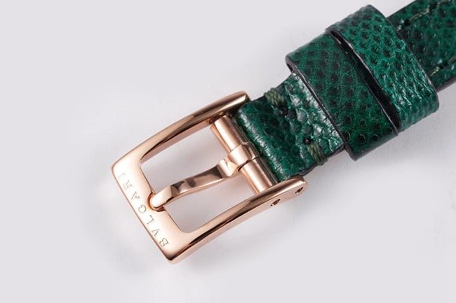 BV factory Bvlgaritop-tier replica watch ladies green dial green strap quartzSerpenti series leather strap watch clasp picture