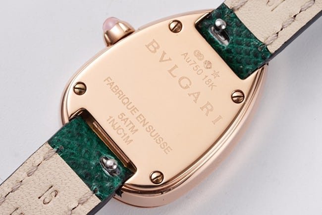 BV factory Bvlgaritop-tier replica watch ladies green dial green strap quartzSerpenti series leather strap watch back cover picture