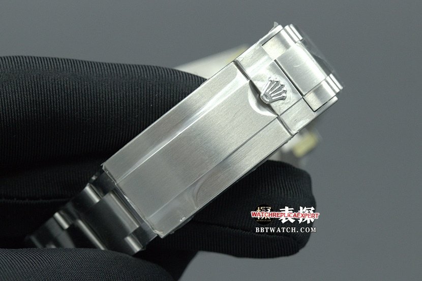 C factory SubmarinerRolex1:1replica watch lume deep green dialsteel bracelet model m126610lv-0002braceletlive photos