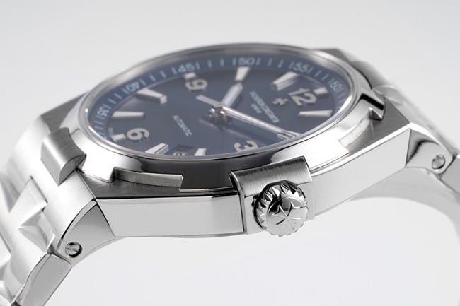 8F factory top-tier replica watch Vacheron Constantinautomatic movement Across the World series men's blue dialsteel bracelet watch side view