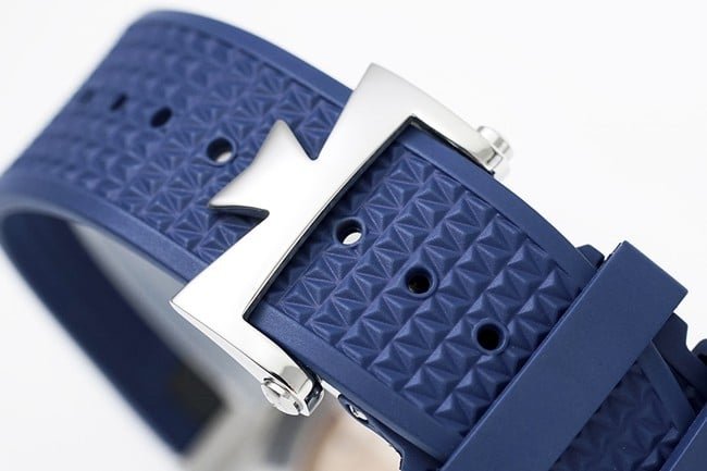 8F factory top-tier replicaVacheron Constantin men's blue dialrubber strap ultra-thin series automatic winding mechanical watch clasp picture