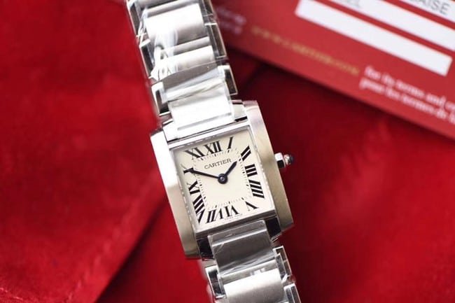 8848F factory top-tier replica watch Cartier women's white dialsteel bracelet tank series quartz watch front view