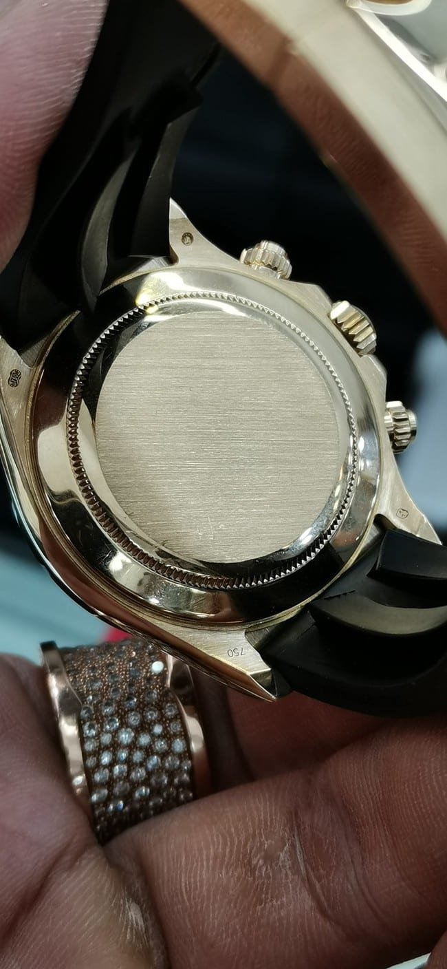 top-tier replica watch Rolex fully automatic movement men's black dialrubber strap watch back cover picture