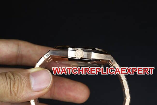 Top Replica Audemars Piguet Royal Oak 15400 Bag 18K Rose Gold Men's Blue Dial Mechanical Watch Side View