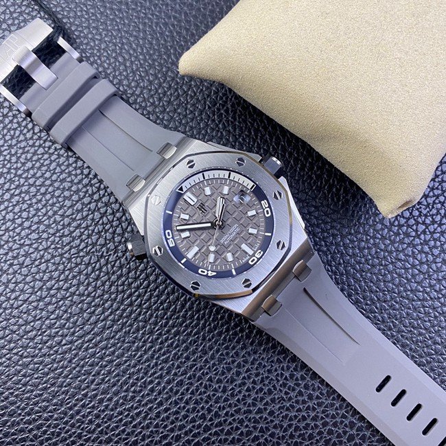 BF factory top-tier replicaAudemars Piguethigh-quality replica men's black dialrubber strap new automatic movement watch front view