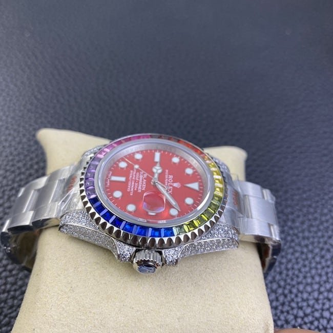 Rolextop-tier replica fully automatic movementSubmariner series red plate steel bracelet watch side view
