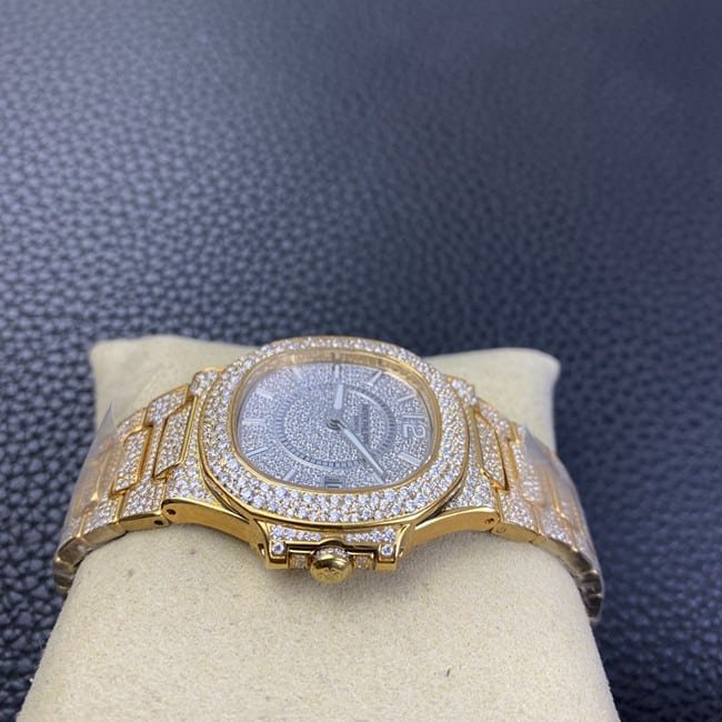 Patek Philippetop-tier replica watch women's gray plate gold band Nautilus series automatic movement side view