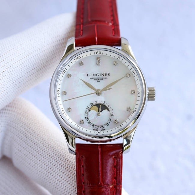 Top 1:1 Longines Watchmaking Tradition Replik: Elegantes weißes Perlmuttzifferblatt, Mondphase und rotes Armband L2.409.4.87.2 — luxury replica watch guide | Watch Replica Expert
