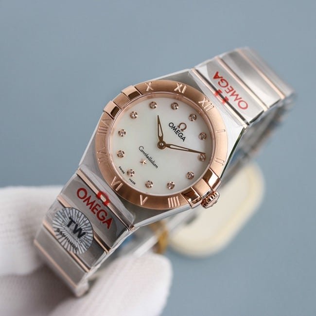 TW factory top-tier replicaOmega watch constellation series quartz women's white dialsteel bracelet watch front view