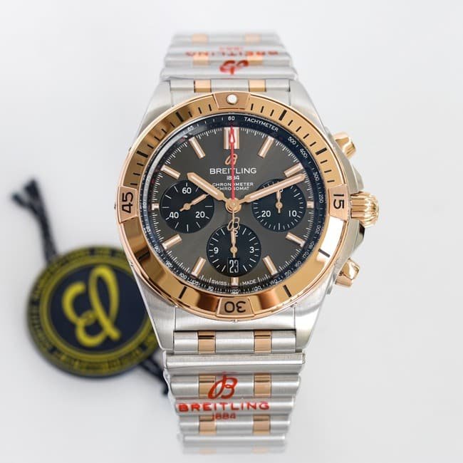 GF Factory Breitling Cronógrafo Mecânico Masculino 1:1 Super A Super Clone Relógio Antracite Panda Dial Pulseira de Aço Inoxidável Modelo UB0134101B1U1 — luxury replica watch guide | Watch Replica Expert