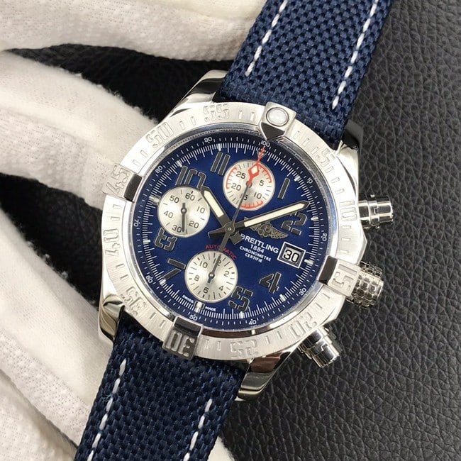 top-tier replicaBreitlinghigh-quality replica men's blue dial nylon strap Avengers chronograph fully automatic movement watch front view