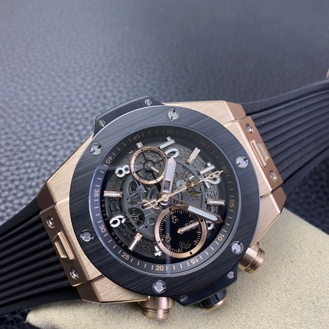 Hublot top-tier replica watch Big Bang series men's black dialrubber strap full automatic movement front view
