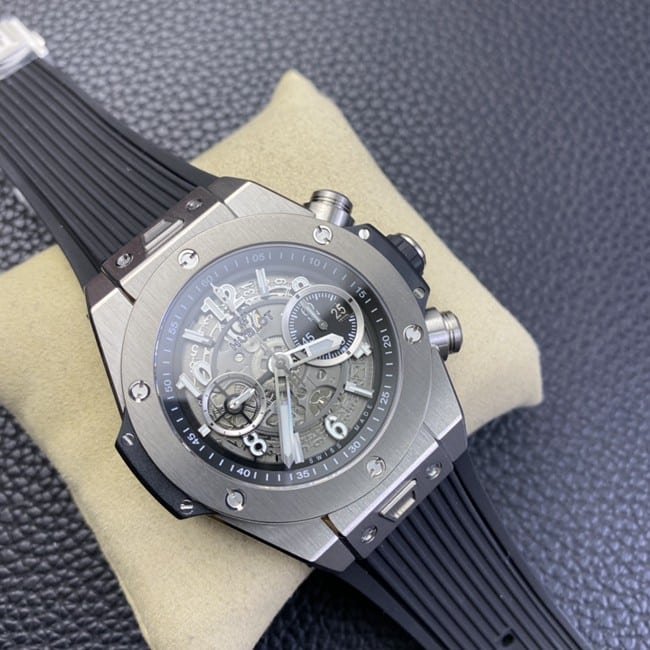 Hublottop-tier replica watch big bang series men's black dialrubber strap full automatic movement front view