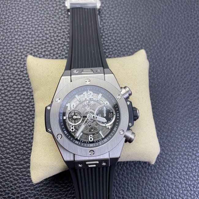 Hublottop-tier replica watch big bang series men's black dialrubber strap full automatic movement front view