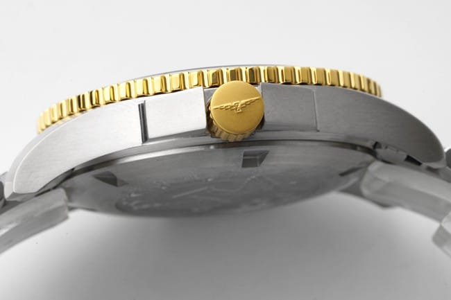ZF Factorytop-tier replica Concas Longinessuper cloneblack dial gold band men's full automatic movement watch side view