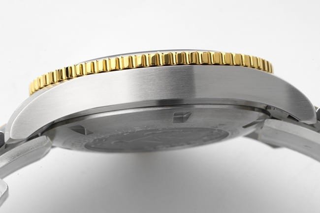 ZF Factorytop-tier replica Concas Longinessuper cloneblack dial gold band men's full automatic movement watch side view
