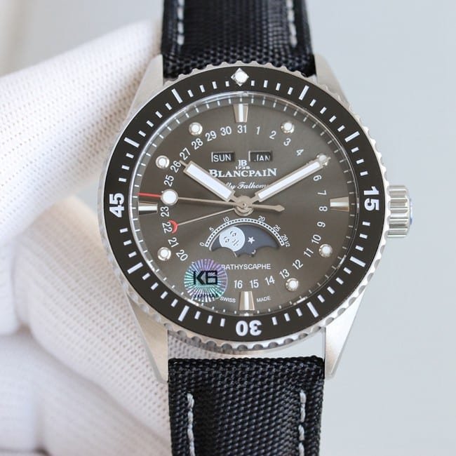 TW Factory Blancpain Blancpain masculino Fifty Fathoms Top Réplica de relógio com mostrador cinza, fase da lua e movimento mecânico automático modelo 5054-1210-G52A 5054-1210 G52A — luxury replica watch guide | Watch Replica Expert