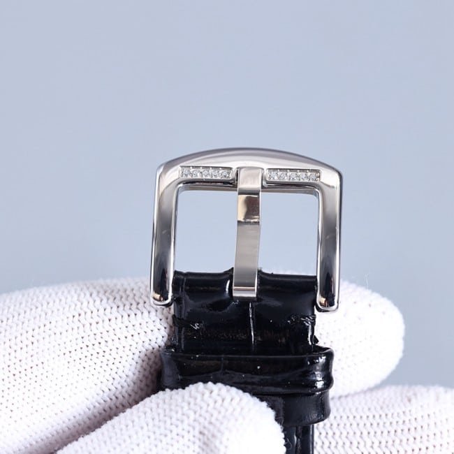 top-tier real diamond replica Anglia time series skull watch clasp picture