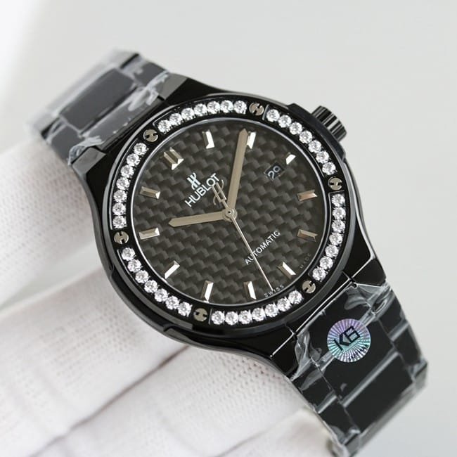 top-tier replicaHublot Big Bang Sang Bleu series V3 upgraded version tattoo watch front view
