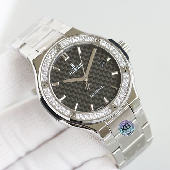 top-tier replicaHublot Big Bang Sang Bleu series V3 upgraded version tattoo watch front view