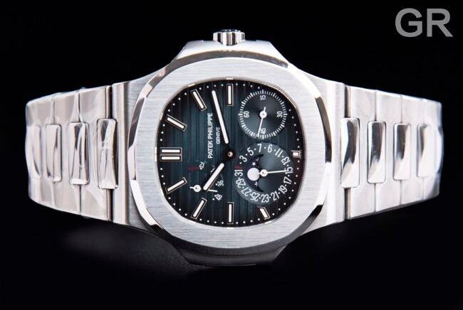 GR factory top-tier replica watch brand new Patek Philippe5712GR King of steel makes shocking debut white steel blue bottom men's mechanical watch front view