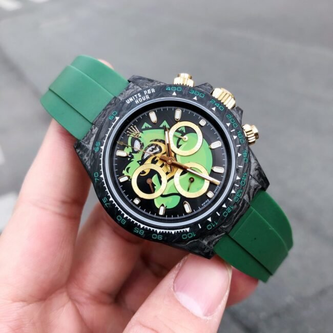 TW factory top-tier replica watch RolexROLEX universe chronographDaytona series carbon fiber black dial green bottom men's mechanical watch front view