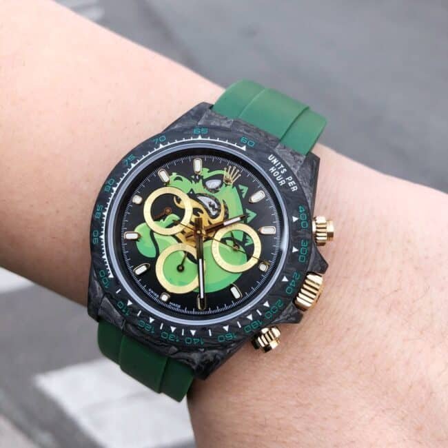TW factory top-tier replica watch RolexROLEX universe chronographDaytona series carbon fiber black dial green bottom men's mechanical watch front view