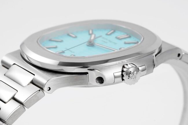 top-tier replica watch Patek Philippe 170th Anniversary Nautilus 5711 white steel blue bottom men's mechanical watch side view