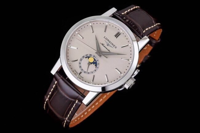 top-tier replica watch Longines classic retro series 1832 white steel white bottom mechanical men's watch front view