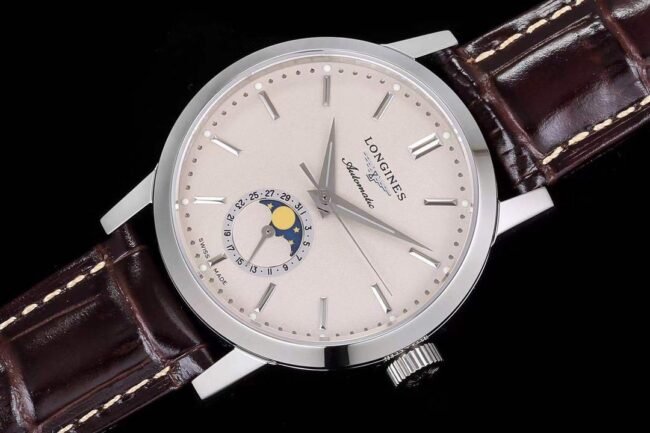 top-tier replica watch Longines classic retro series 1832 white steel white bottom mechanical men's watch front view