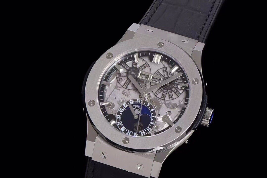 Hublot watch men's classic fusion 1:1 super clone watch hollow disc leather strap model 547.NX.0170.LRfront live photo